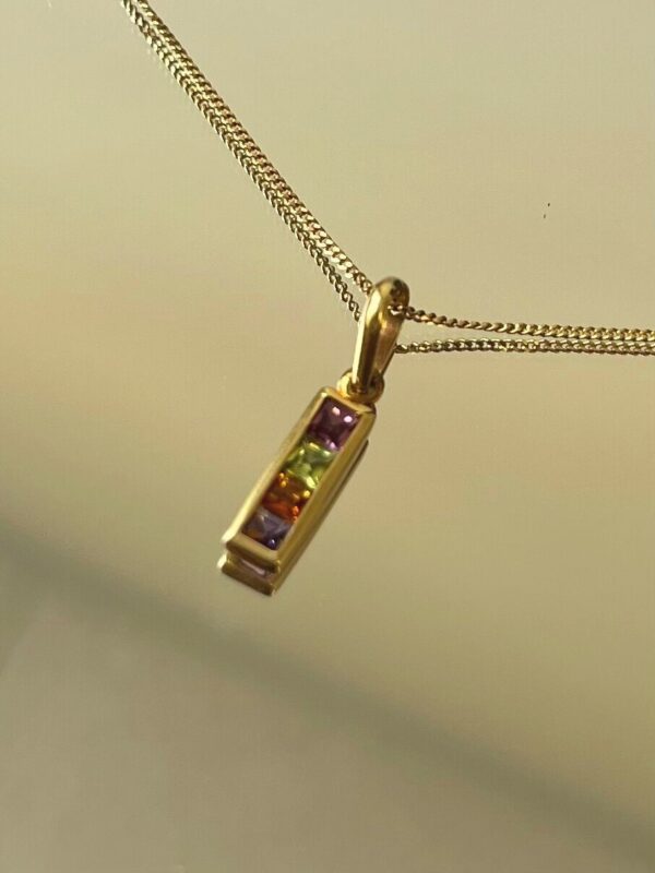 18 KARATS NECKLACE