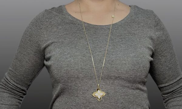 Royal Charm - Image 2