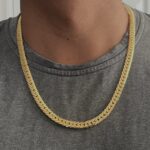 18 karats gold chain; 750 purity, item made in Dubai