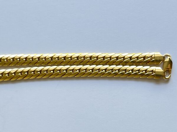 18 karats gold chain; 750 purity, item made in Dubai