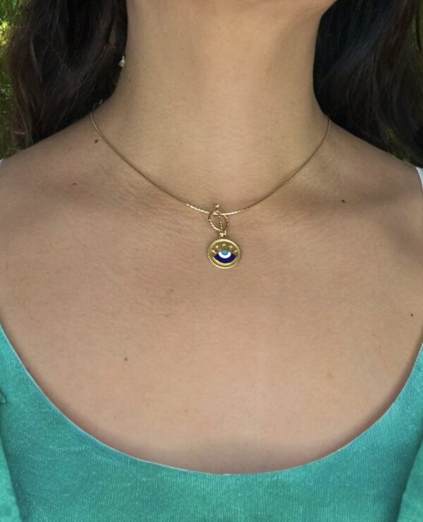 18 karats omega chain with pendant