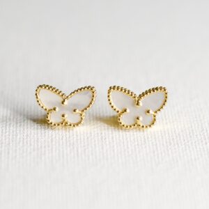 18 karats gold mother of pearl setting